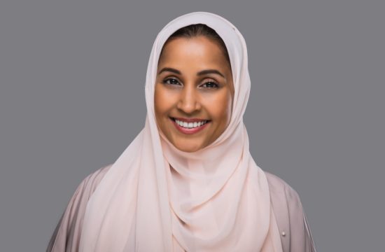 "نعم! اختفت أوجاع المفاصل" هذا ما قالته السيدة السعودية نوال بعد تناولها رزمة مشفى الحكمة!